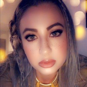 Meet your Posher, Breanne